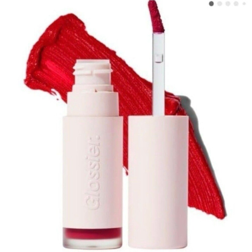 Glossier G Suit in Jet